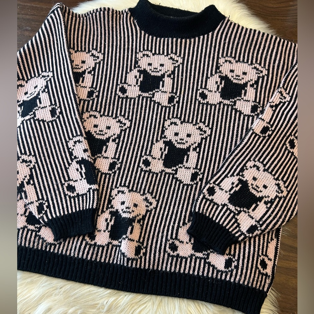 ADELE KNITWEAR Vintage Teddy Bear Print Sweater